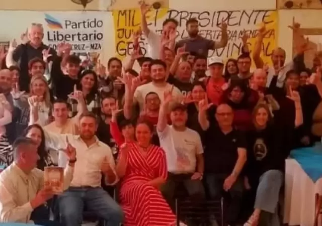 La reunin mensual del Partido Libertario fue en Maip./