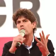 Lousteau: "No se puede tener los jubilados por debajo de la lnea de pobreza"