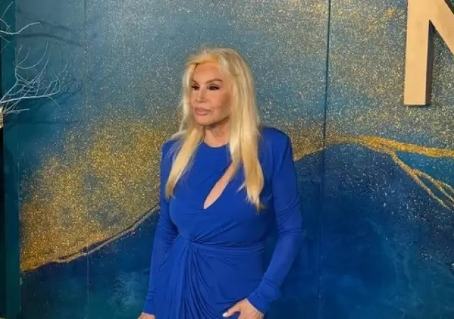 Susana Gimnez en la alfombra azul de los Martn Fierro