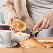 Adis, tostadas? La nueva batalla de los nutricionistas revoluciona tu desayuno