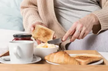 Adis, tostadas? La nueva batalla de los nutricionistas revoluciona tu desayuno