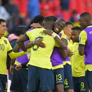 Ecuador venci a Per luego de 13 aos y suea con el Mundial