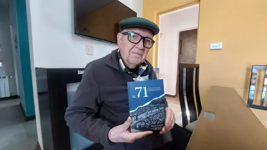 Su libro "El 71, la gesta fundacional de las maestras mendocinas" cont con la aprobacin y el auspicio del Senado de la provincia de Mendoza