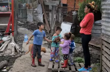 Segn el INDEC, una familia necesit en agosto $939.886 para no ser pobre