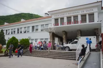 El hospital San Bernardo, donde fue atendido el hombre. (Foto: archivo web)