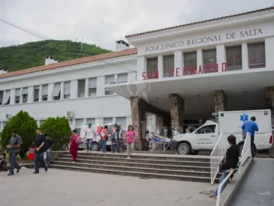 El hospital San Bernardo, donde fue atendido el hombre. (Foto: archivo web)