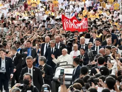 Oficio religioso en el Estadio Nacional