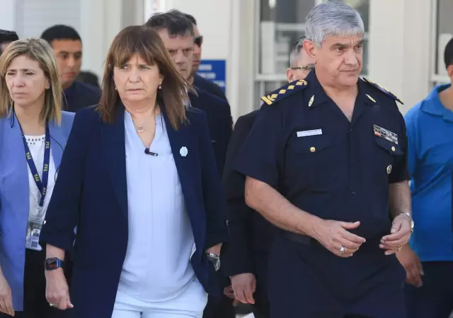 La ministra de Seguridad, Patricia Bullrich y el jefe de la Polica Federal, Luis Alejandro Rolle.