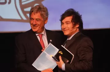 El presidente Javier Milei junto al titular de la Sociedad Rural Argentina, Nicols Pino