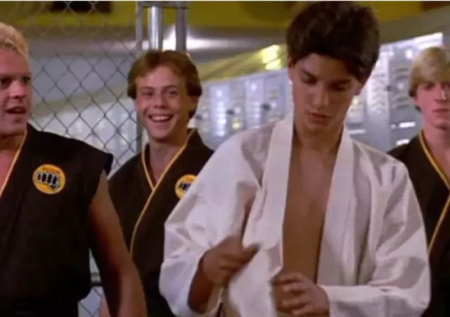 Chad McQueen junto a los protagonistas de "Karate Kid" en una escena del film. (Foto: Sony Pictures)