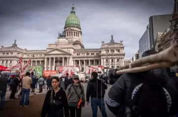 "Creo que hay una ruptura directa y flagrante del contrato electoral" (Agustn de Marco, politlogo)