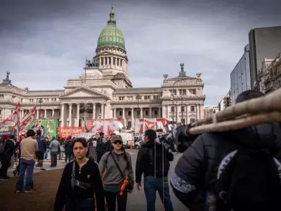 "Creo que hay una ruptura directa y flagrante del contrato electoral" (Agustn de Marco, politlogo)