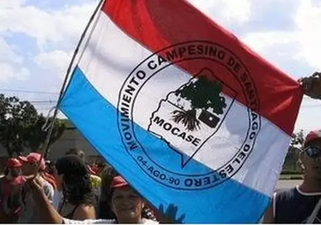 El grupo de indgenas recibi las tierras de parte del padre de Milei en Santiago del Estero./