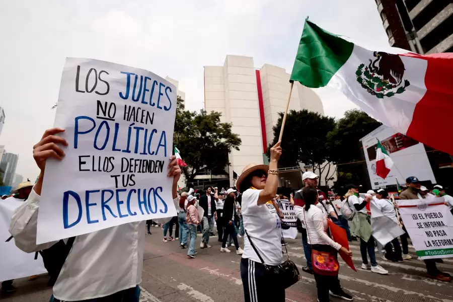 Oposicin a la reforma en las calles