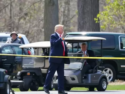 Donald Trump debi ser evacuado de un campo de golf