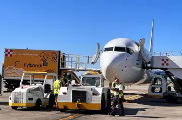 Flybondi fue habilitada por la ANAC para prestar servicio de rampa a otras aerolneas.