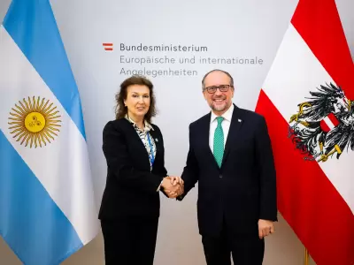 Mondino abord un amplio abanico de temas con su par de Austria, Alexander Schallenberg