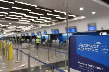 Denuncian grave impacto econmico por las medidas de fuerza en Aerolneas Argentinas