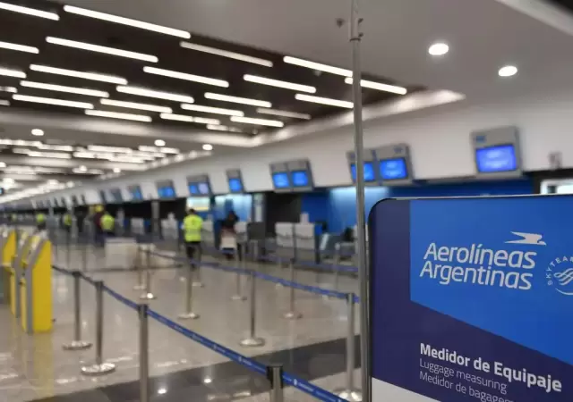 Denuncian grave impacto econmico por las medidas de fuerza en Aerolneas Argentinas