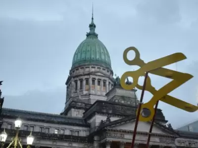 Docentes universitarios convocaron a tres das de paro y marcha nacional.