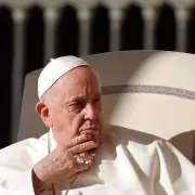 Dura crítica del papa Francisco al Gobierno por usar gas pimienta contra jubilados