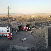 Explosin en mina de carbn deja decenas de muertos y desaparecidos en Irn