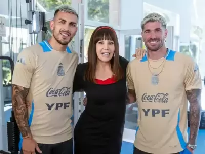 Los campeones del mundo Leandro Paredes y Rodrigo de Paul, la diva de los telfonos vuelve a la pantalla chica