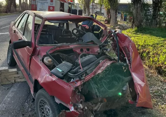 El conductor del Fiat Duna perdi la vida en el lugar.