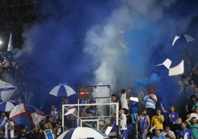 El Expreso tambi�n respira b�squet.