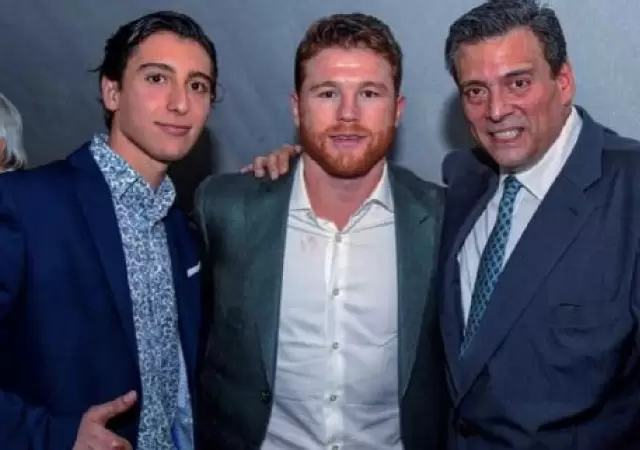 Manuel Sulaiman, Canelo Alvarez y Mauricio Sulaiman