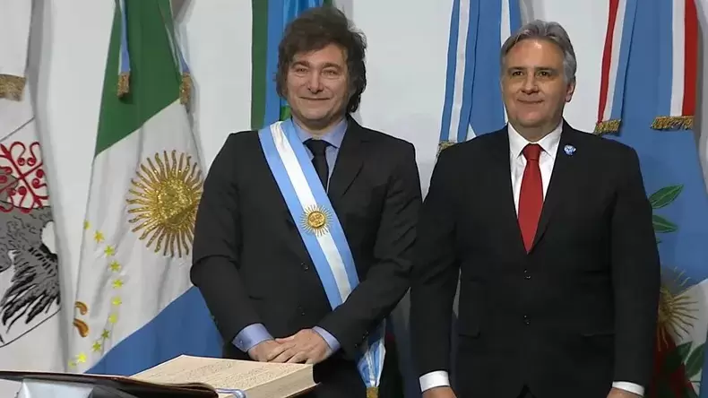 El presidente Javier Milei junto al gobernador de Crdoba, Martn Llaryora