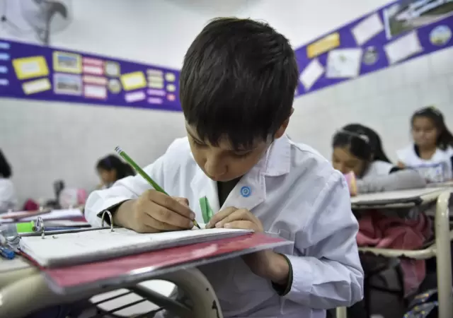 "La Naci�n tiene que volver a tener un rol importante en lo educativo, porque se han consolidado brechas" (Pablo Mainer)
