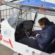 En la Universidad de La Plata dise�aron y fabricaron el primer avi�n el�ctrico
