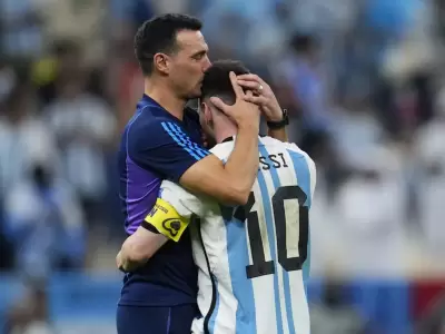 Una imagen que volver repetirse: Scaloni y Messi