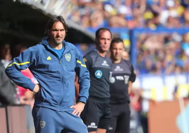 Mart�nez qued� en la cuerda floja tras la derrota ante River.