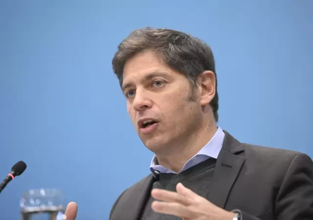Kicillof: "la derecha empieza a aprovecharse de nuestros debates internos"