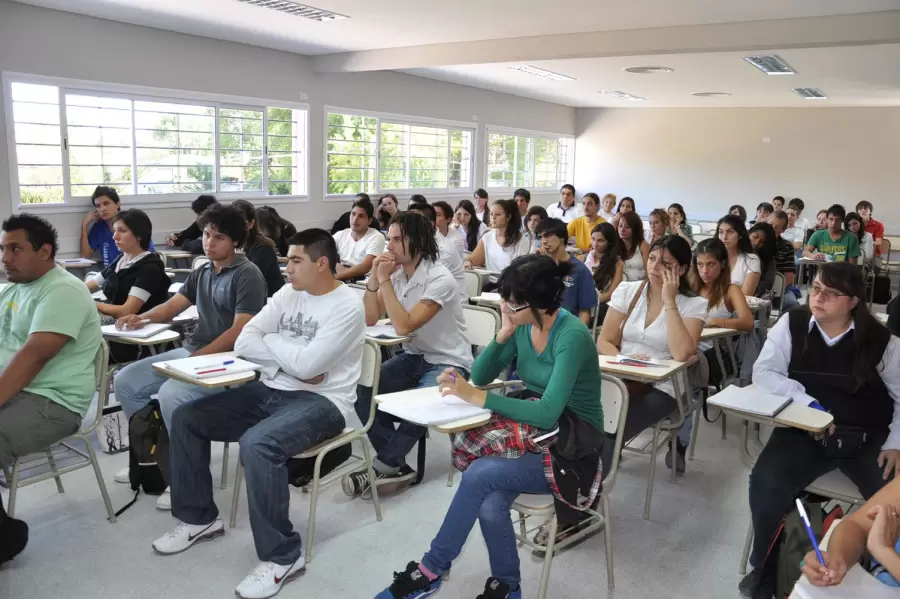 "Nuestra propuesta es un arancel selectivo: que los que pertenecen a hogares de alto y medio nivel de ingresos, que paguen una cuota" (Manuel Solanet)