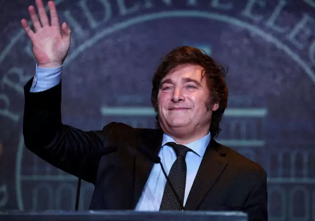 Milei tuvo un gesto particular con Pedro S�nchez