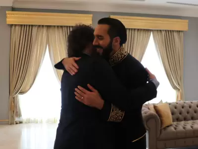 El presidente Javier Milei y el presidente de El Salvador Nayib Bukele