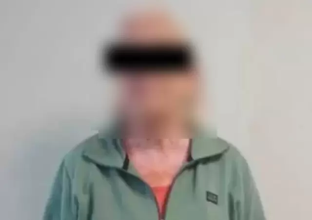 Mujer detenida por robos.