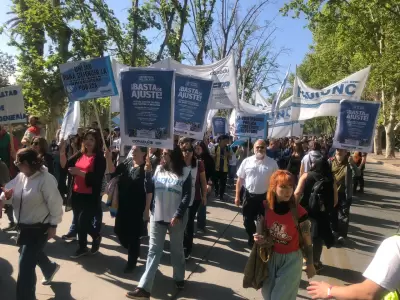 La convocatoria de la UNCuyo fue a las 15.00 en la rotonda de ingreso al Campus Universitario en el Parque General San Mart�n de la Ciudad de Mendoza.