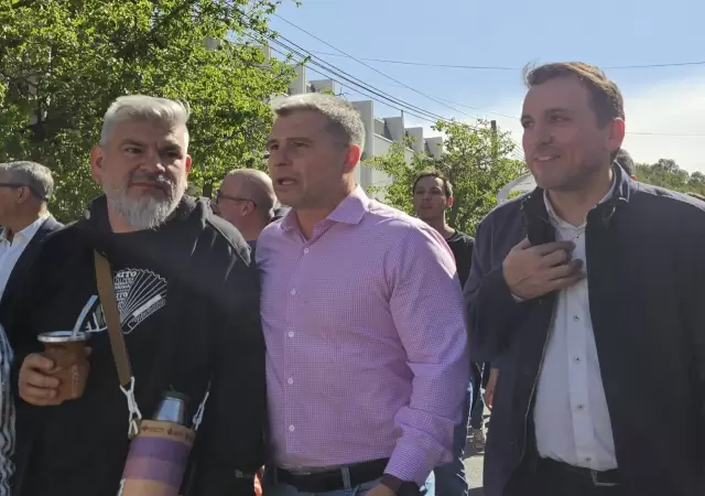 Tadeo Garc�a Zalazar se sum� a la marcha universitaria y critic� al Gobierno nacional