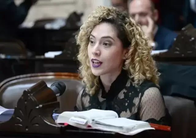 La diputada mendocina Lourdes Arrieta cada vez mas lejos del oficialismo./