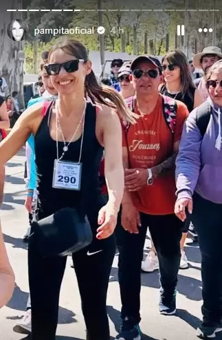 Siempre sonriente, Carolina Pampita Ardohain estuvo en la peregrinaci�n a Luj�n