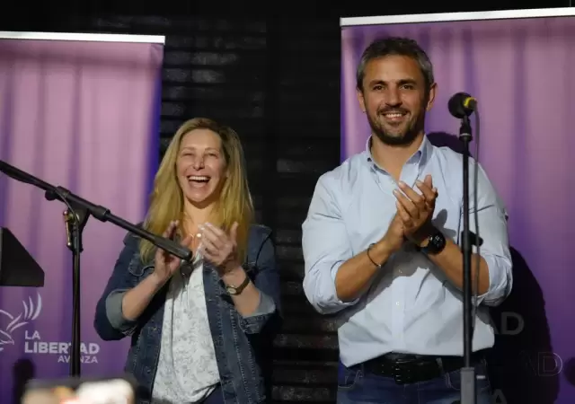 Karina Milei junto al titular de la C�mara de Diputados, Mart�n Menem en el acto de Santiago del Estero. Foto: Presidencia de la Naci�n