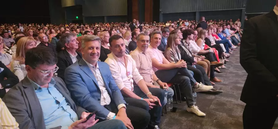 Emilio Agu, director regional de la Anses; Carlos Moyano, Richard Battaggi�n el concejal Jorge Magnaghi  y la diputada nacional Mercedes Llano.