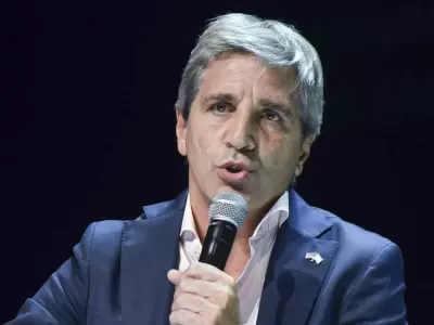 Luis Caputo.