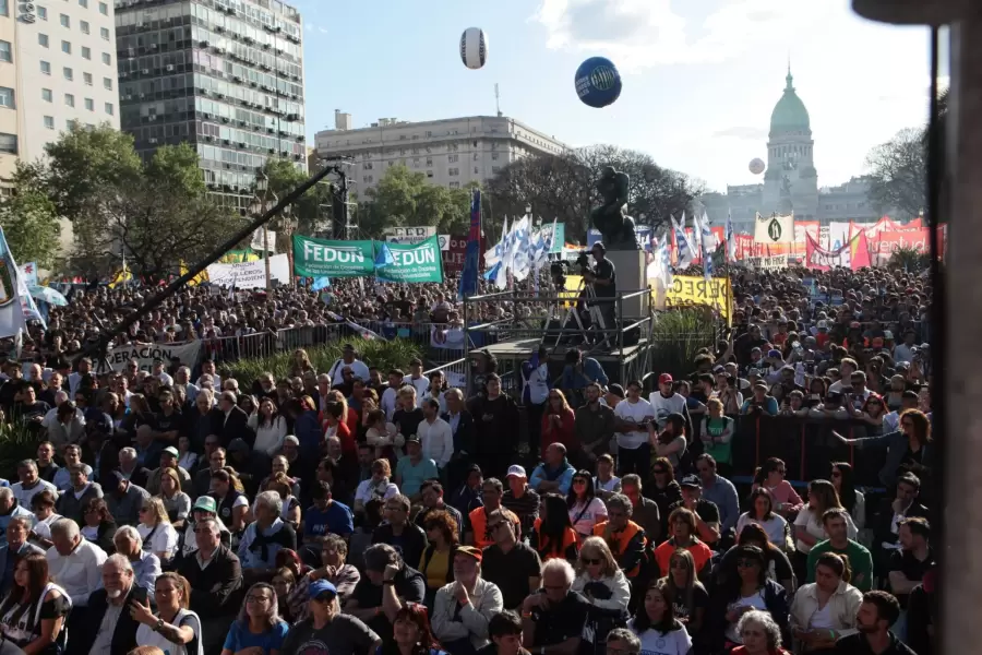 "No podemos sostener leyes contra los constantes vetos, amenazas e insultos de este presidente" (Carolina Yutrovic)