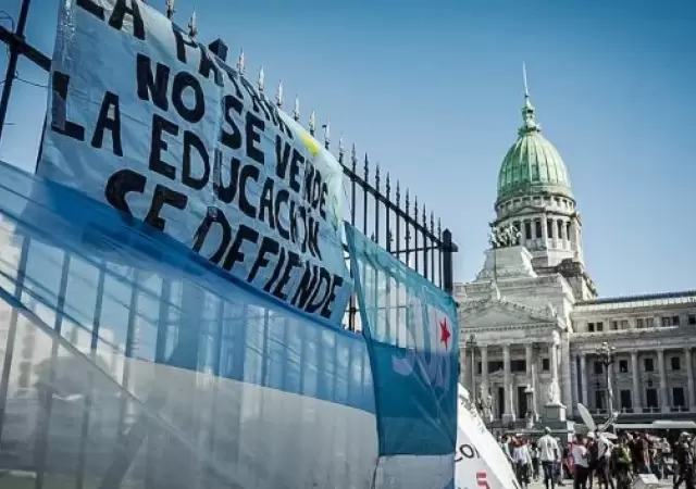 "Confiamos en que con las notas presentadas pidiendo esta sesi�n, podr�amos lograr los n�meros para llegar a esta insistencia" (C. Yutrovic)