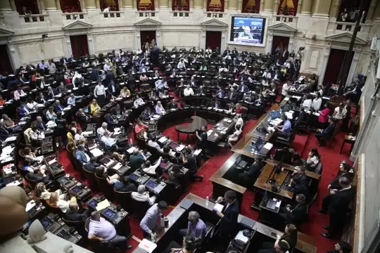 Se cuentan los votos en Diputados